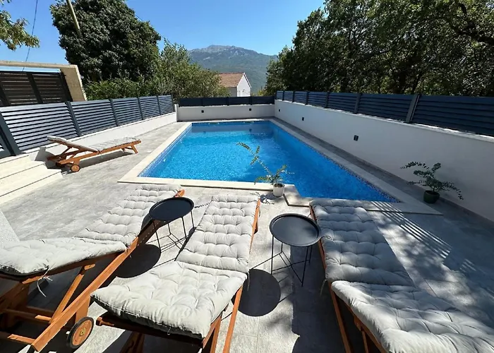 Lejlighed Ivan With Pool Zagvozd